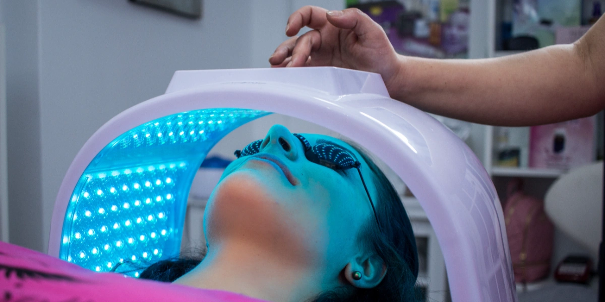 Blue light therapy benefits